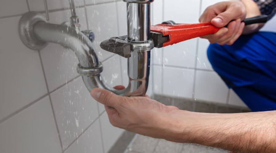 Expert burst pipe repair services in Magdalena, NM